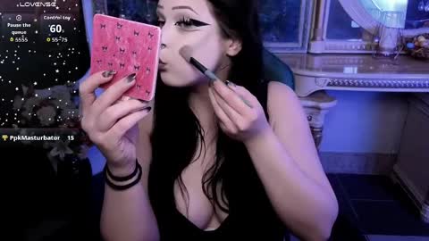 Snapshot of rouzfarrelll chatting on April 2026 01:27:02 PM rouzfarrelll online show from April 2026 01:27:02 PM