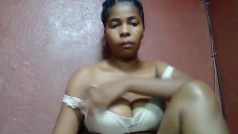 rovaelyah online show from October 2025 02:39:02 PM