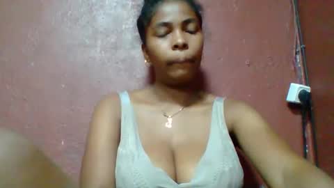 rovaelyah online show from March 2026 08:29:02 AM