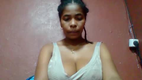 rovaelyah online show from March 2026 03:17:01 AM