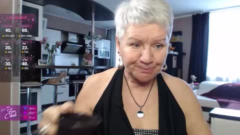 Roxana online show from November 2025 09:52:02 AM