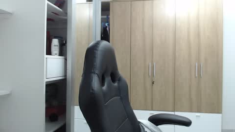 Snapshot of roxanalove7 chatting on January 2025 10:19:01 PM Roxana online show from January 2025 10:19:01 PM