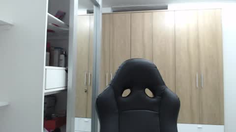 Snapshot of roxanalove7 chatting on January 2025 04:26:01 AM Roxana online show from January 2025 04:26:01 AM