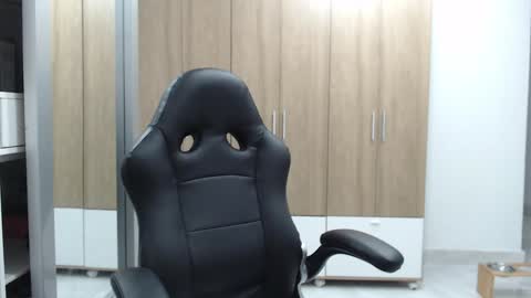 Snapshot of roxanalove7 chatting on January 2025 12:01:01 AM Roxana online show from January 2025 12:01:01 AM