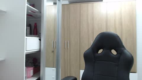 Snapshot of roxanalove7 chatting on February 2025 03:22:01 AM Roxana online show from February 2025 03:22:01 AM