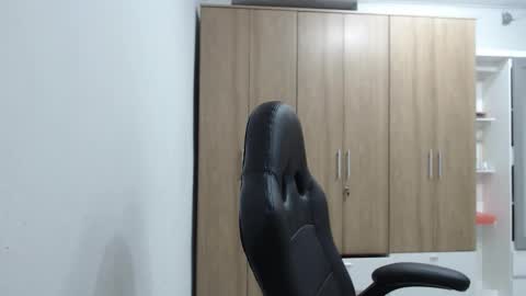 Roxana online show from January 2026 12:27:02 AM