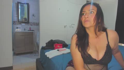 roxanasexy2025 online show from March 2025 03:07:02 PM