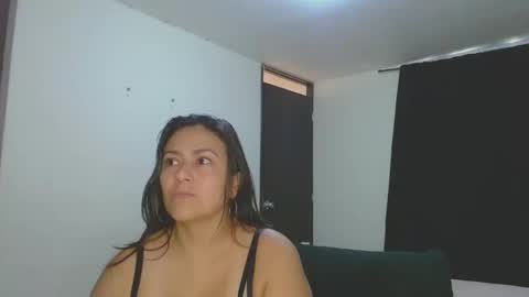 roxanasexy2025 online show from November 2025 12:49:01 PM