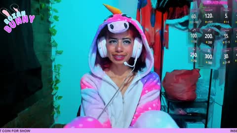 Snapshot of roxanbunny chatting on December 2024 09:35:01 AM roxxy online show from December 2024 09:35:01 AM