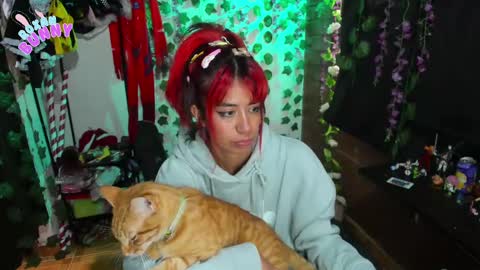 Snapshot of roxanbunny chatting on February 2025 12:37:02 PM roxxy online show from February 2025 12:37:02 PM
