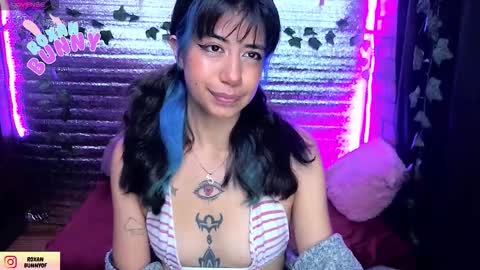 Snapshot of roxanbunny chatting on March 2026 05:35:01 AM roxxy online show from March 2026 05:35:01 AM