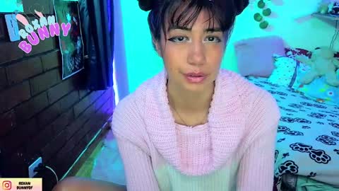Snapshot of roxanbunny chatting on April 2026 10:48:02 PM roxxy online show from April 2026 10:48:02 PM