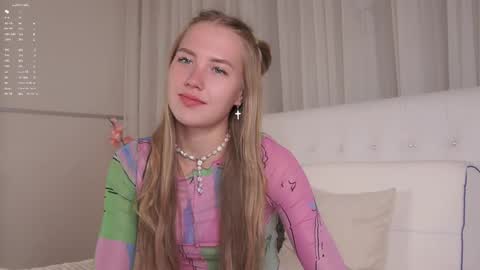 Anna Lokiss online show from September 2025 11:35:01 AM