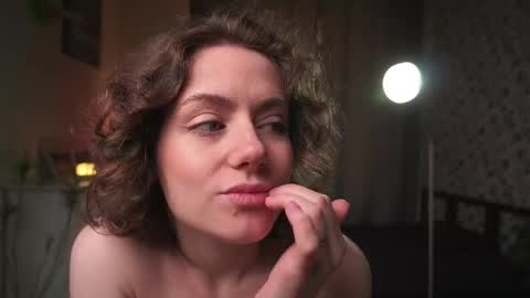 Snapshot of roxannabrik chatting on April 2026 07:11:01 AM Roxy online show from April 2026 07:11:01 AM