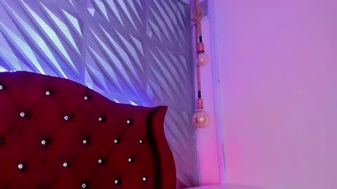 roxanne_han online show from June 2026 02:52:02 PM