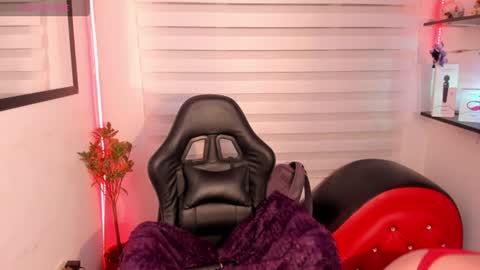 roxanne online show from June 2026 03:18:02 AM
