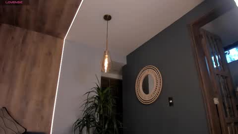 Snapshot of roxannehill_ chatting on December 2025 11:41:01 AM Roxanne Hill online show from December 2025 11:41:01 AM