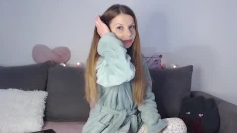 roxanneliss online show from November 2025 02:28:01 PM