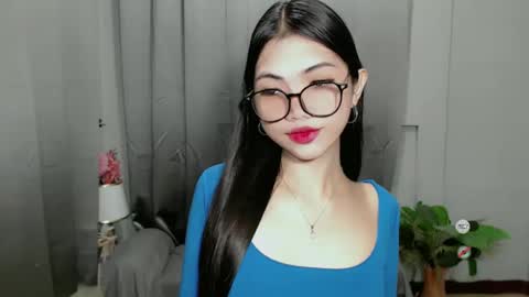 Roxie online show from February 2025 08:27:02 AM