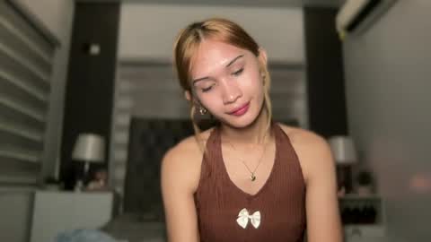 Snapshot of roxie_walton69x chatting on July 2026 06:45:02 PM Roxie online show from July 2026 06:45:02 PM