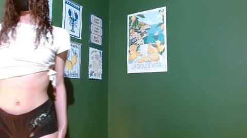 Snapshot of roxiehood chatting on October 2025 02:36:02 AM Roxie online show from October 2025 02:36:02 AM