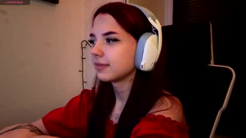 Snapshot of roxiepiurkowski chatting on March 2026 04:30:02 PM Hana online show from March 2026 04:30:02 PM