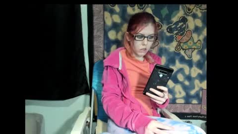 roxihazeleyes online show from March 2025 03:56:01 AM