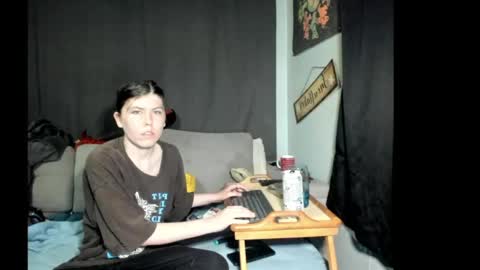 Snapshot of roxihazeleyes chatting on May 2026 09:47:02 AM roxihazeleyes online show from May 2026 09:47:02 AM