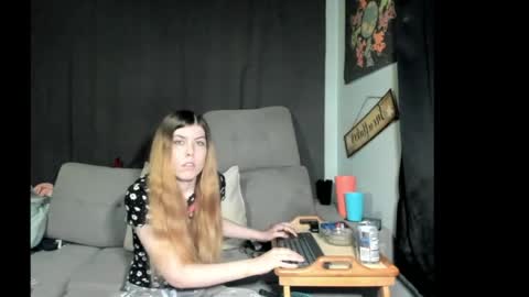 Snapshot of roxihazeleyes chatting on May 2026 01:23:02 AM roxihazeleyes online show from May 2026 01:23:02 AM