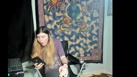 Snapshot of roxihazeleyes chatting on July 2026 01:42:01 AM roxihazeleyes online show from July 2026 01:42:01 AM