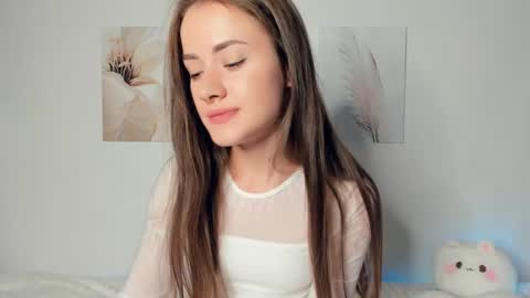 Roxy online show from November 2025 05:56:02 PM