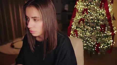 Snapshot of roxxxete chatting on December 2025 04:23:01 PM roxxxete online show from December 2025 04:23:01 PM