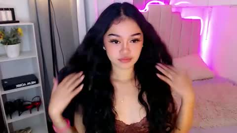 roxxy_blossom online show from November 2025 02:56:02 AM