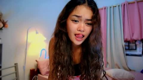 Snapshot of roxxy_blossom chatting on July 2026 03:56:02 AM roxxy_blossom online show from July 2026 03:56:02 AM
