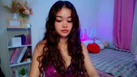 Snapshot of roxxy_blossom chatting on July 2026 03:54:02 AM roxxy_blossom online show from July 2026 03:54:02 AM