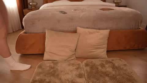 Snapshot of roxy_blue_eyed_ chatting on April 2026 10:30:02 AM Im Roxy ntmu online show from April 2026 10:30:02 AM