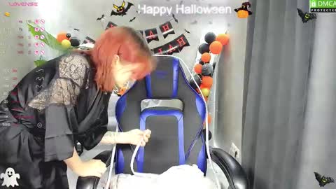 Snapshot of roxy_foxi chatting on November 2025 02:01:02 AM Roxy fiery online show from November 2025 02:01:02 AM