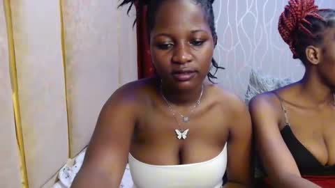 Snapshot of roxy_heather chatting on February 2026 06:46:01 PM Roxy online show from February 2026 06:46:01 PM