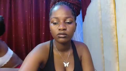 Snapshot of roxy_heather chatting on February 2026 06:18:01 PM Roxy online show from February 2026 06:18:01 PM