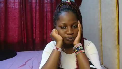 Snapshot of roxy_heather chatting on February 2026 06:36:02 AM Roxy online show from February 2026 06:36:02 AM