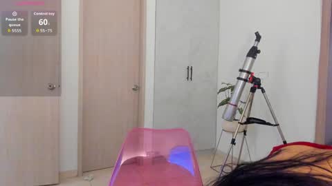 Snapshot of roxy_hell chatting on April 2026 12:43:01 PM Roxy hell online show from April 2026 12:43:01 PM