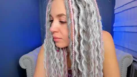 Roxy online show from February 2025 01:23:02 AM