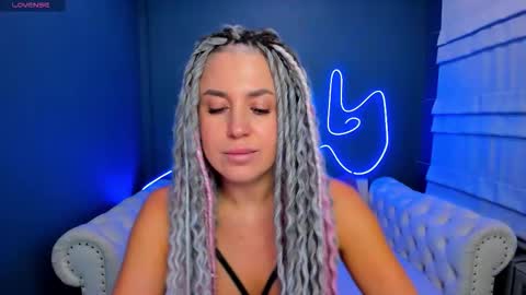 Snapshot of roxy_mars chatting on March 2026 01:22:02 AM Roxy online show from March 2026 01:22:02 AM