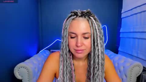 Snapshot of roxy_mars chatting on March 2026 01:27:02 AM Roxy online show from March 2026 01:27:02 AM