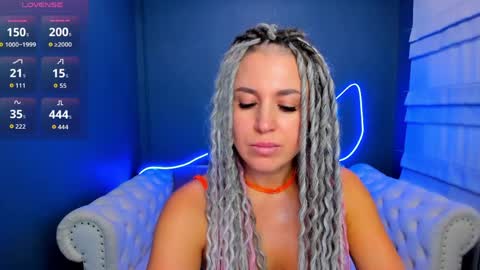 Snapshot of roxy_mars chatting on April 2026 01:48:01 AM Roxy online show from April 2026 01:48:01 AM