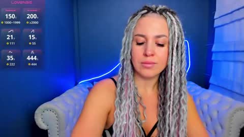 Snapshot of roxy_mars chatting on April 2026 01:22:02 AM Roxy online show from April 2026 01:22:02 AM