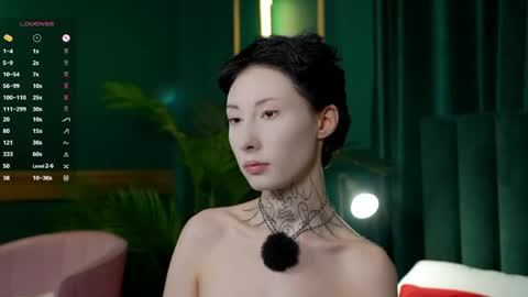 Snapshot of roxy_morrison_x chatting on April 2026 12:10:01 PM roxanne online show from April 2026 12:10:01 PM