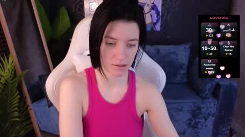 Snapshot of roxy_riot_ chatting on December 2025 01:35:02 AM roxy_riot_ online show from December 2025 01:35:02 AM