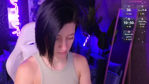 Snapshot of roxy_riot_ chatting on April 2026 02:01:01 AM roxy_riot_ online show from April 2026 02:01:01 AM