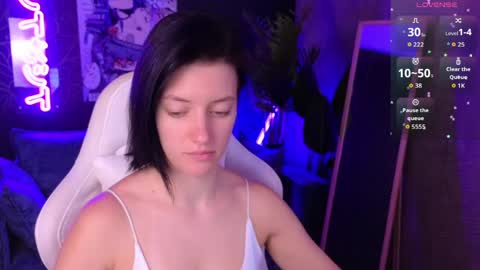 Snapshot of roxy_riot_ chatting on April 2026 01:26:01 AM roxy_riot_ online show from April 2026 01:26:01 AM